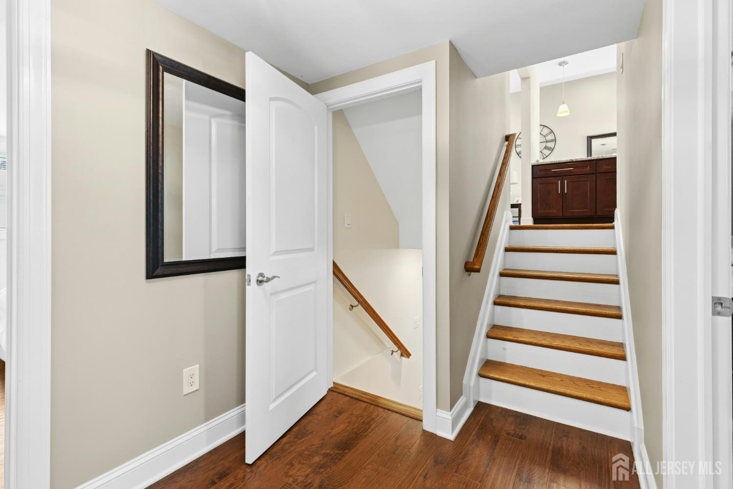 16 Neptune Place Colonia NJ 07067