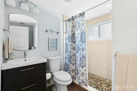 16 Neptune Place Colonia NJ 07067