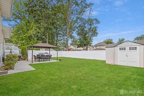 16 Neptune Place Colonia NJ 07067
