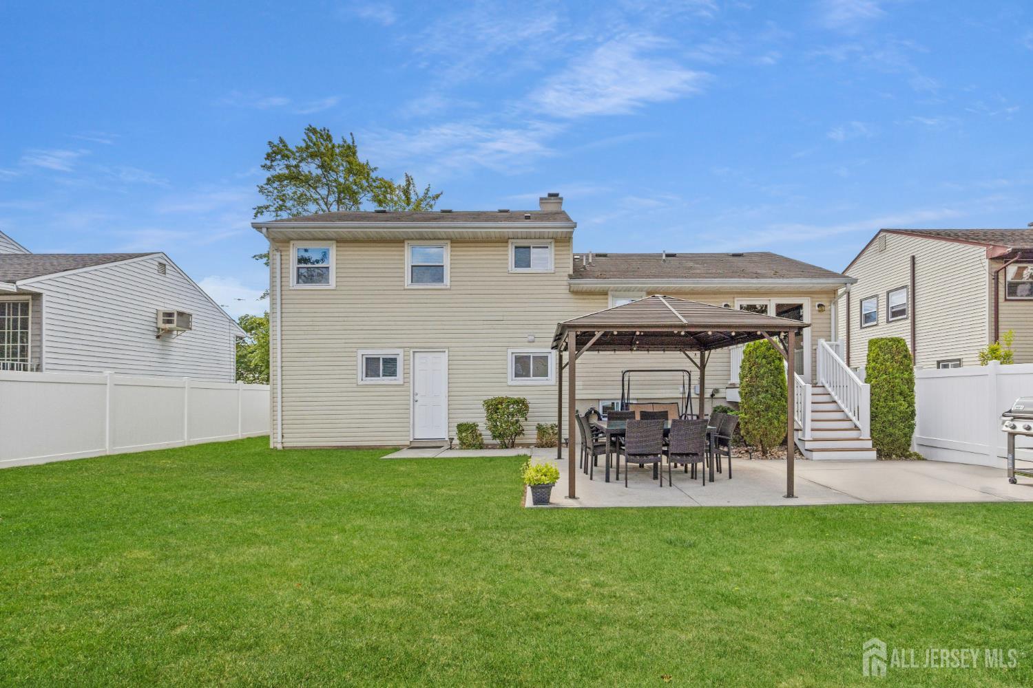 16 Neptune Place Colonia NJ 07067