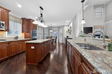 4 Mayflower Court Franklin Twsp NJ 08873