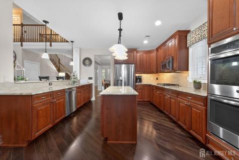 4 Mayflower Court Franklin Twsp NJ 08873