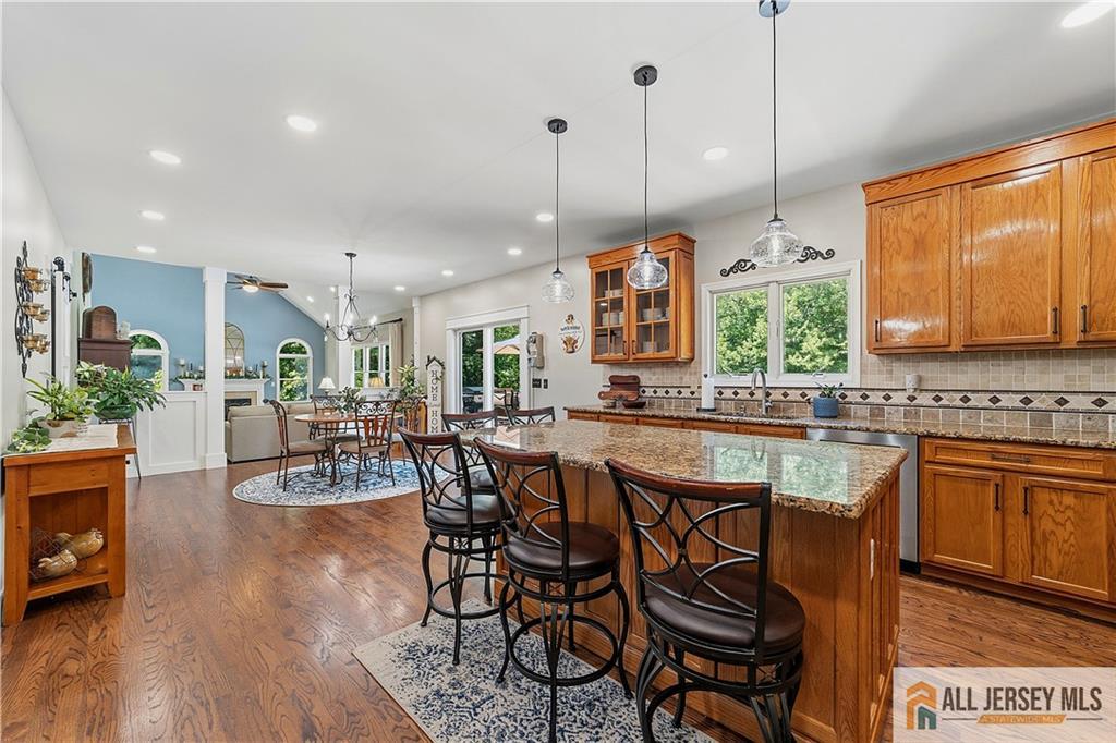 16 Kings Court Monroe NJ 08831