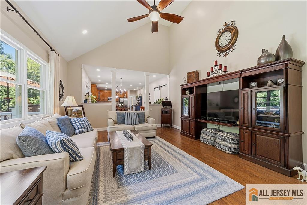 16 Kings Court Monroe NJ 08831