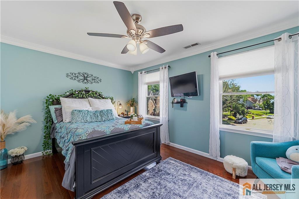 16 Kings Court Monroe NJ 08831