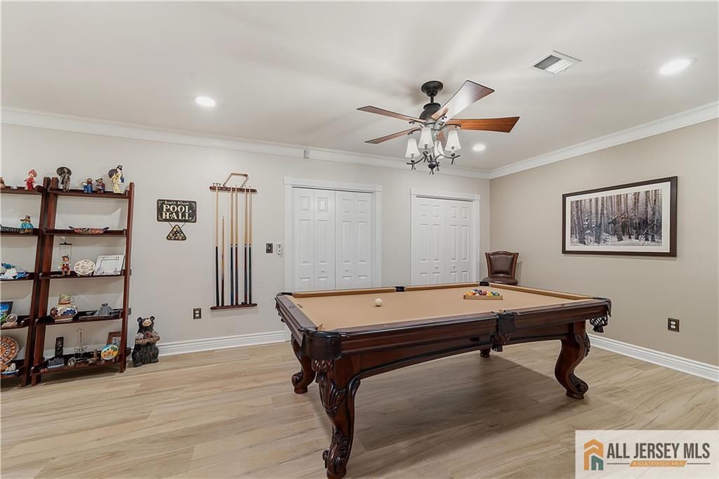 16 Kings Court Monroe NJ 08831