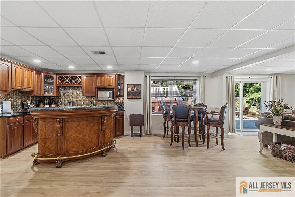 16 Kings Court Monroe NJ 08831