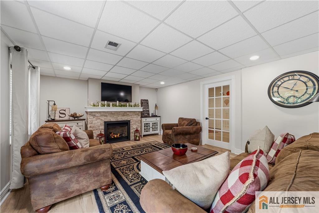 16 Kings Court Monroe NJ 08831