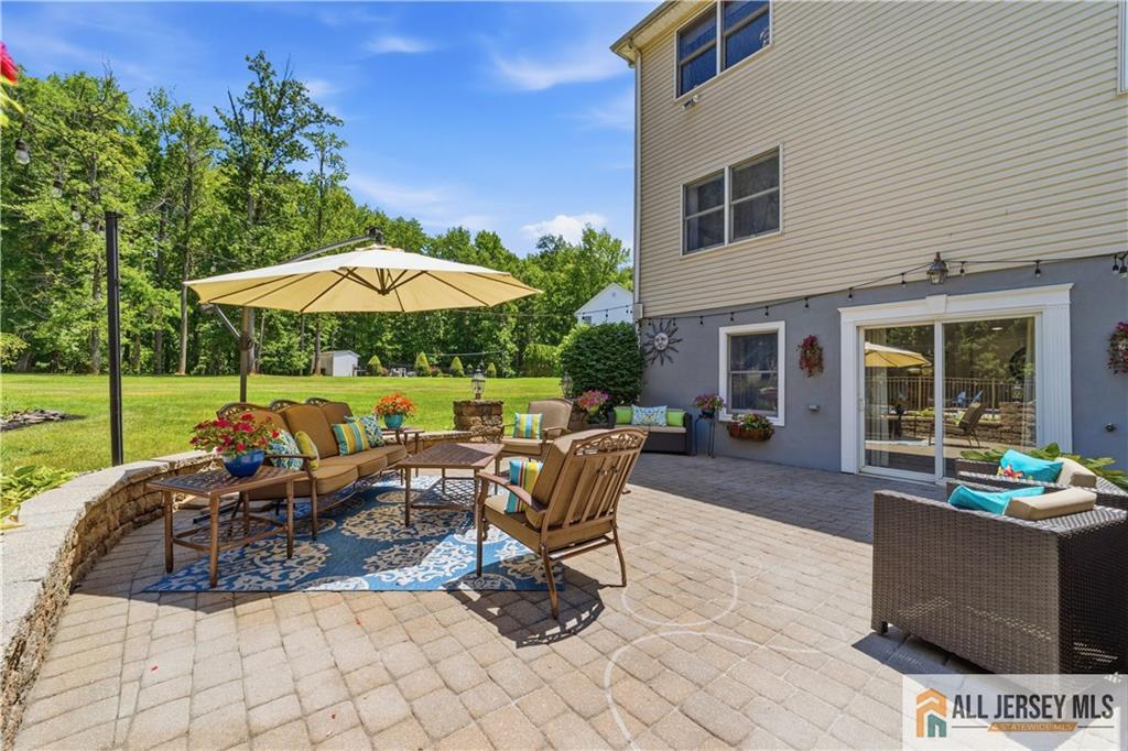 16 Kings Court Monroe NJ 08831