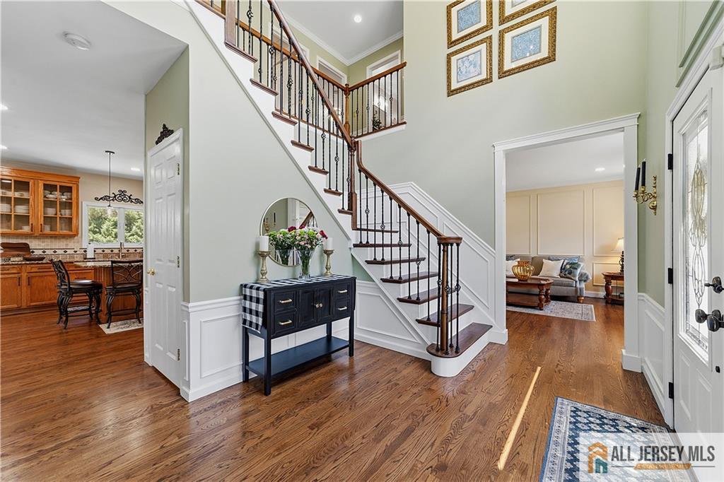 16 Kings Court Monroe NJ 08831