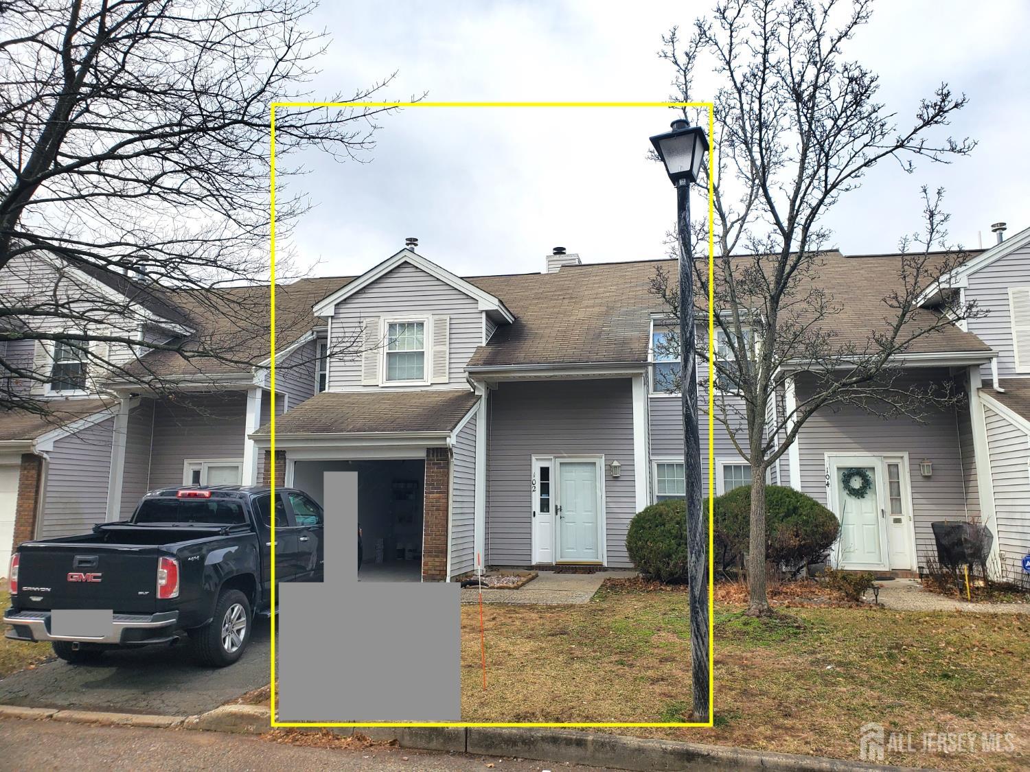 102 Lawrence Lane New Brunswick NJ 08901