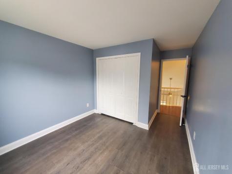 102 Lawrence Lane New Brunswick NJ 08901