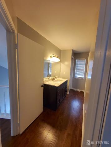 102 Lawrence Lane New Brunswick NJ 08901