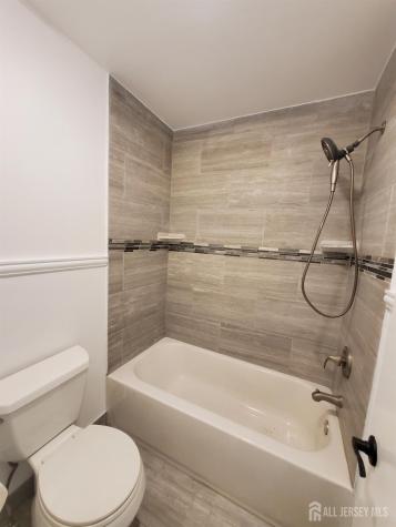 102 Lawrence Lane New Brunswick NJ 08901