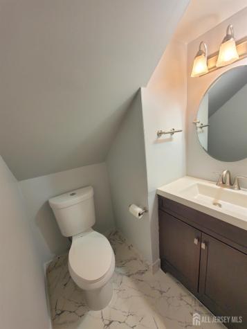 102 Lawrence Lane New Brunswick NJ 08901