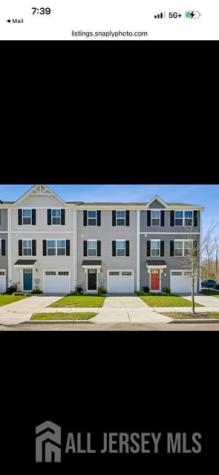 60 Rowand Way Clementon NJ 08021