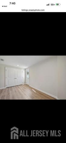 60 Rowand Way Clementon NJ 08021