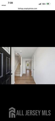 60 Rowand Way Clementon NJ 08021