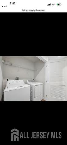 60 Rowand Way Clementon NJ 08021