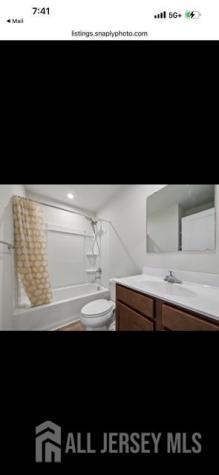60 Rowand Way Clementon NJ 08021