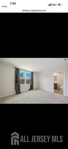 60 Rowand Way Clementon NJ 08021