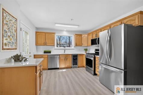7 Griggs Road Cranbury NJ 08512