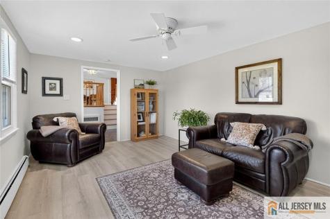 7 Griggs Road Cranbury NJ 08512