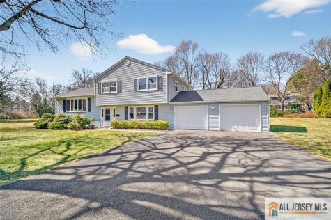 7 Griggs Road Cranbury NJ 08512