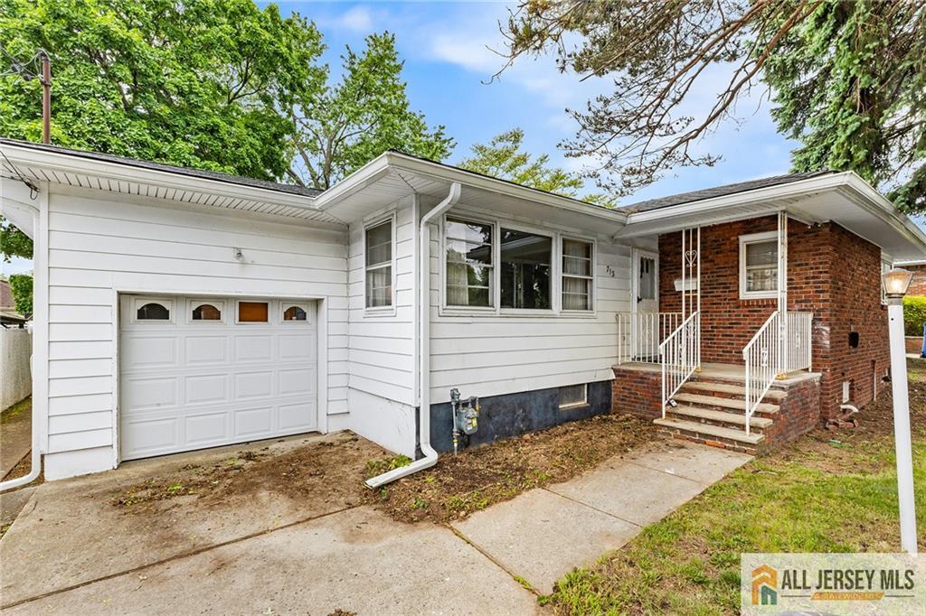 713 Lincoln Drive Perth Amboy NJ 08861