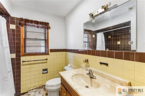 713 Lincoln Drive Perth Amboy NJ 08861