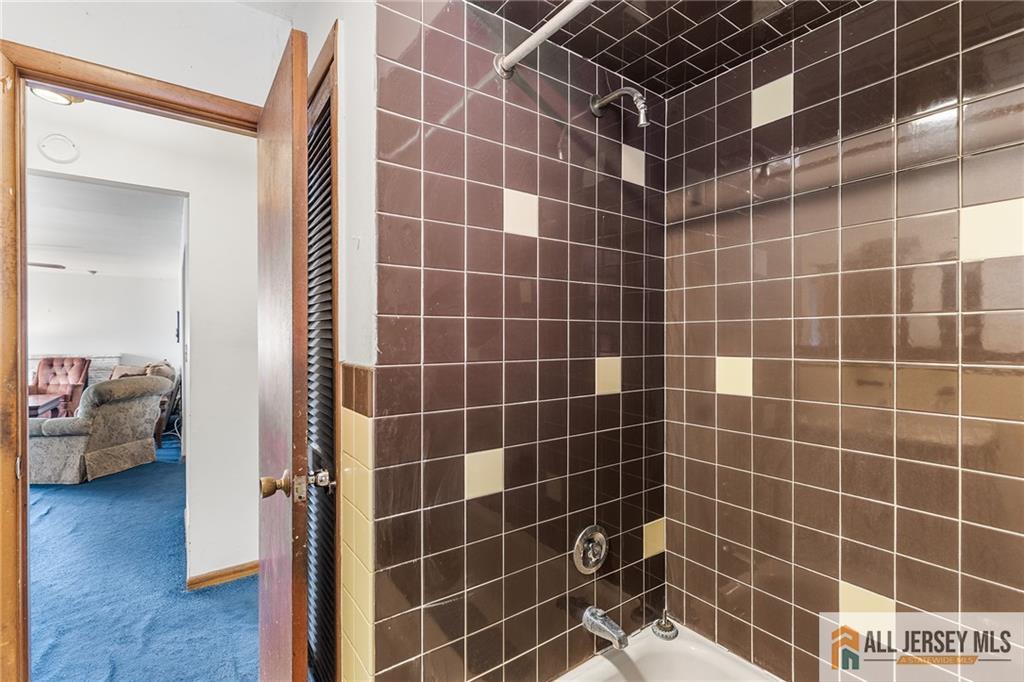 713 Lincoln Drive Perth Amboy NJ 08861