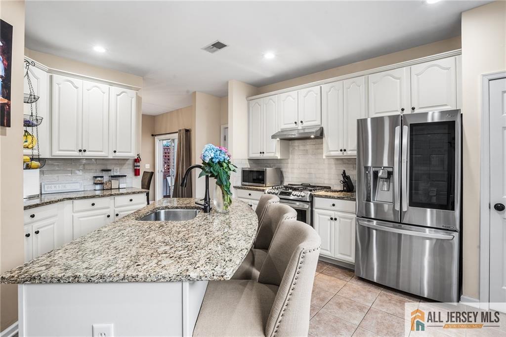 32 E Summit Avenue Sewaren NJ 07077