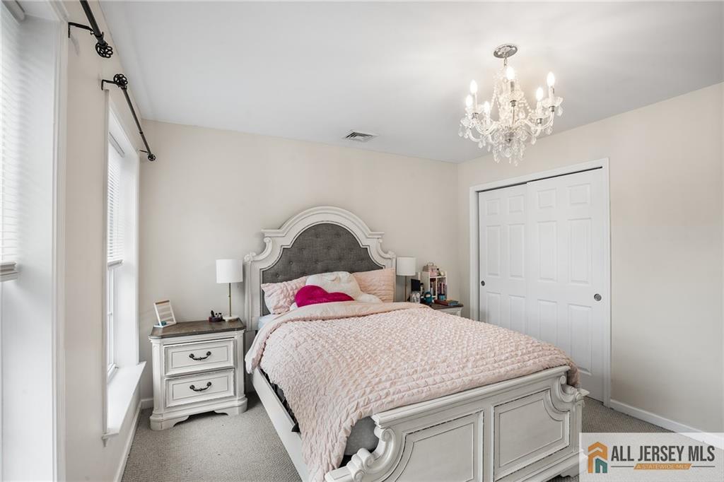 32 E Summit Avenue Sewaren NJ 07077