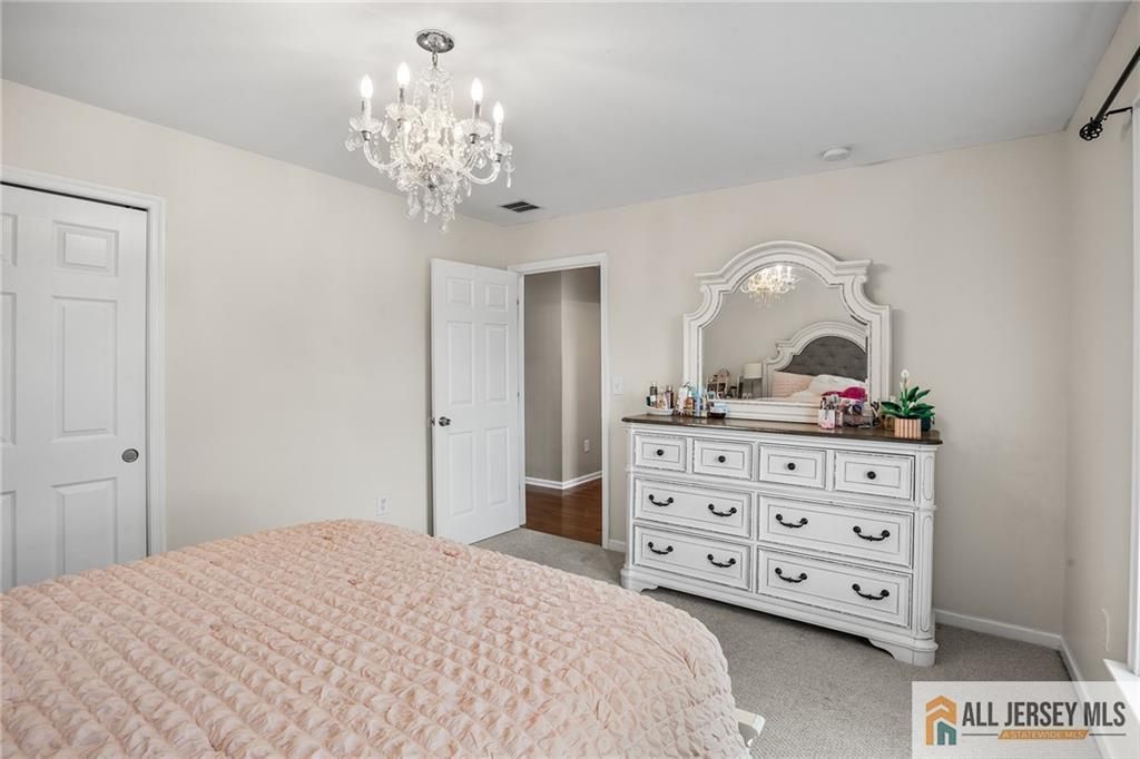 32 E Summit Avenue Sewaren NJ 07077