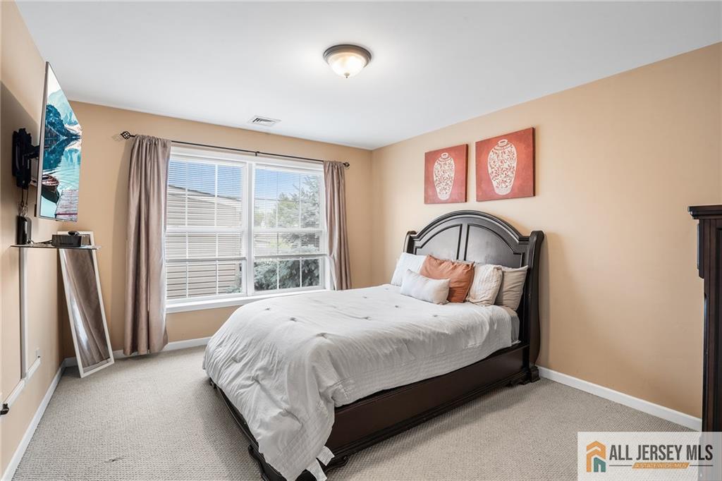 32 E Summit Avenue Sewaren NJ 07077