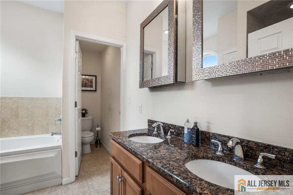 32 E Summit Avenue Sewaren NJ 07077