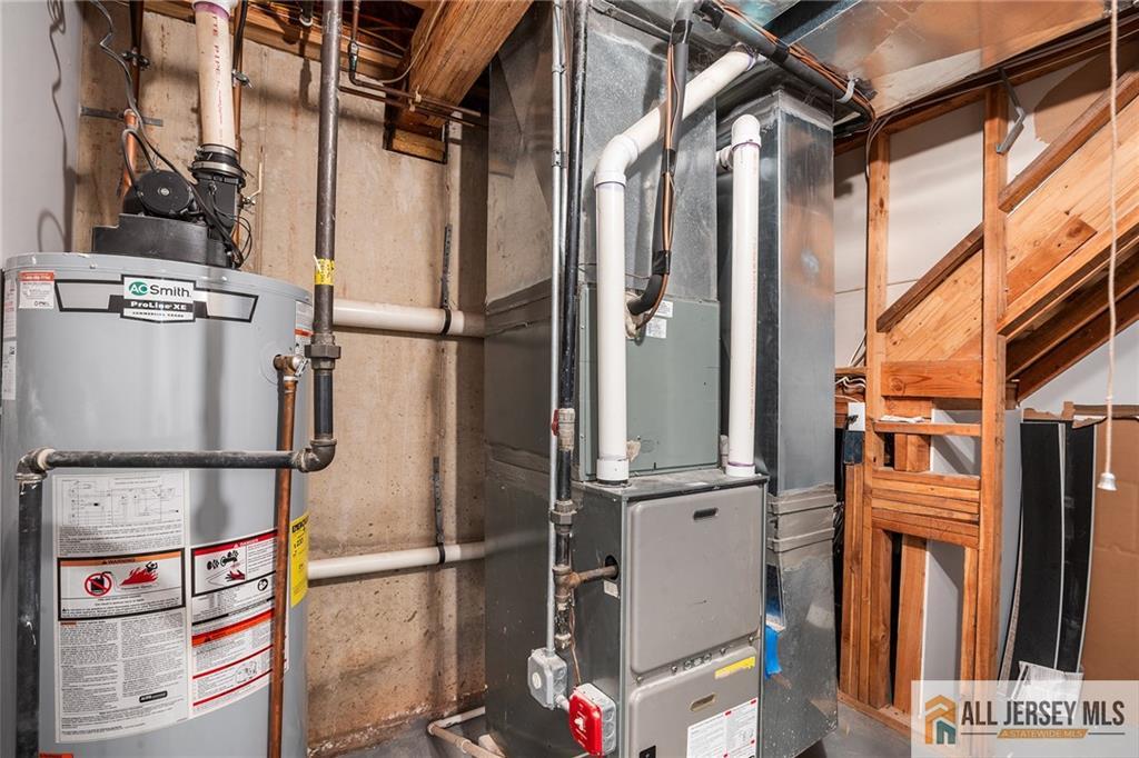 32 E Summit Avenue Sewaren NJ 07077