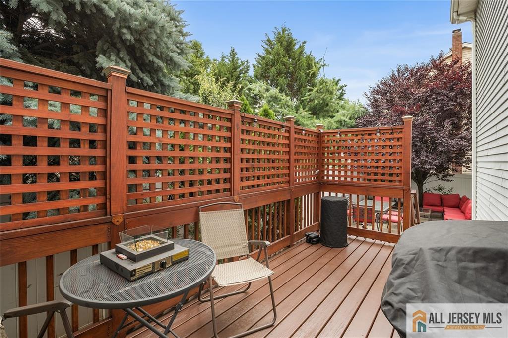 32 E Summit Avenue Sewaren NJ 07077