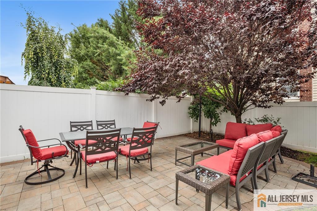 32 E Summit Avenue Sewaren NJ 07077