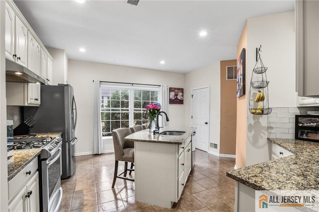 32 E Summit Avenue Sewaren NJ 07077