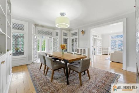 56 Oak Avenue Metuchen NJ 08840