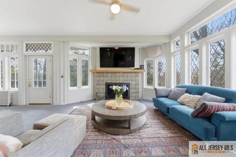56 Oak Avenue Metuchen NJ 08840