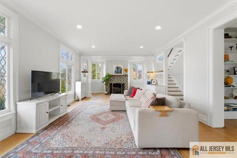 56 Oak Avenue Metuchen NJ 08840