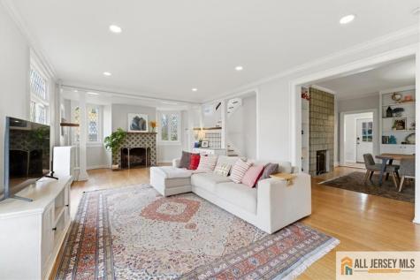 56 Oak Avenue Metuchen NJ 08840
