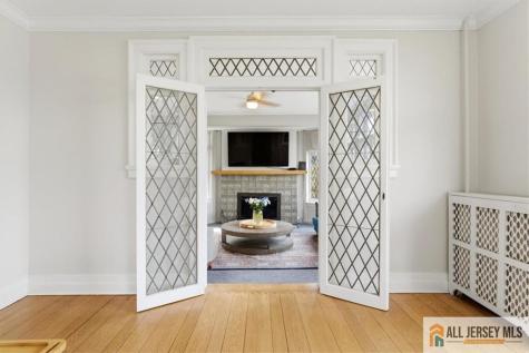 56 Oak Avenue Metuchen NJ 08840