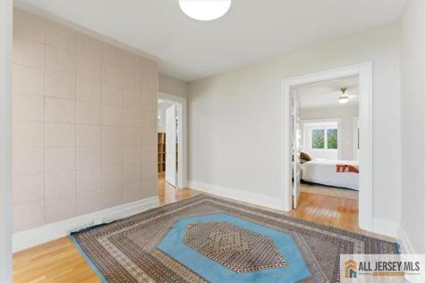 56 Oak Avenue Metuchen NJ 08840