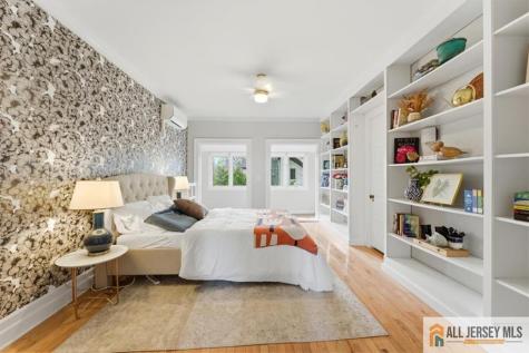 56 Oak Avenue Metuchen NJ 08840