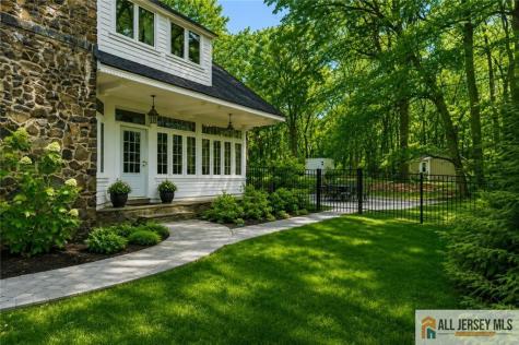 56 Oak Avenue Metuchen NJ 08840