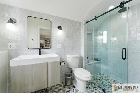 56 Oak Avenue Metuchen NJ 08840