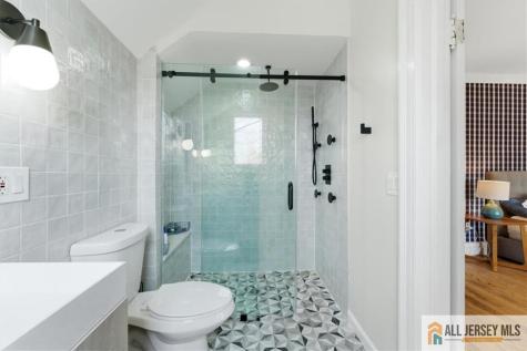 56 Oak Avenue Metuchen NJ 08840